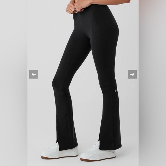 ALO Split Flare Leggings - Picture 3 of 11